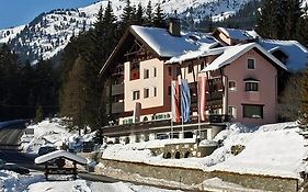 Hotel Mooserkreuz Sankt Anton am Arlberg Exterior photo