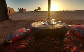 Hotel Sahara Authentic Berber Camp à M'Hamid El Ghizlane Exterior photo