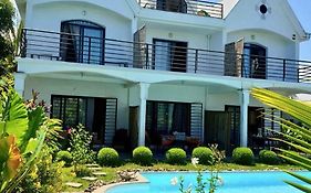 Villa Malandy Appart Hôtel Triplex Madirokely  Exterior photo