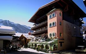 Boutique-Hotel Bauer Saalbach-Hinterglemm Exterior photo