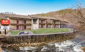 Econo Lodge Inn & Suites On The River Gatlinburg Exterior photo