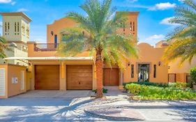 Fam Living - Palm Jumeirah - Beach Villas With Private Pool Dubaï Exterior photo