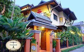 Bed and Breakfast Wualai Sabaidee à Chiang Mai Exterior photo