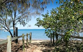 Boat Harbour Studio Apartments And Villas Hervey Bay Exterior photo