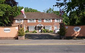 All Seasons Guest House Horley Exterior photo