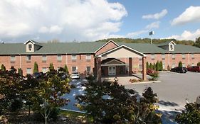 Mountain Inn&Suites Airport - Hendersonville Exterior photo