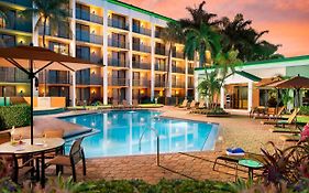 Hotel Courtyard By Marriott Fort Lauderdale East / Lauderdale-By-The-Sea Exterior photo