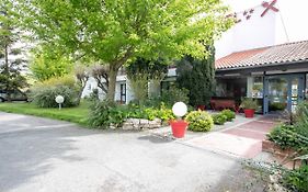 Hotel Logis La Belle Poule à Rochefort-sur-Mer Exterior photo