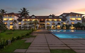 Hotel Estuary Sarovar Premiere Poovar Island Exterior photo