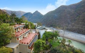 Hotel Raga On The Ganges à Rishīkesh Exterior photo