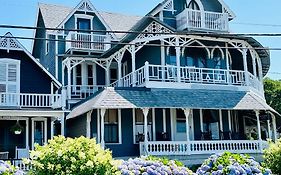 Hôtel The Attleboro House à Oak Bluffs Exterior photo