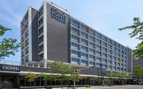 Hôtel Four Points By Sheraton Windsor Downtown Exterior photo