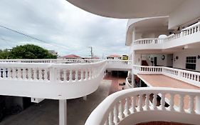 Las Palmas Hotel Corozal Town Exterior photo