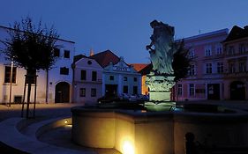 Hotel Penzion Austis à Znojmo Exterior photo