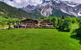 Hotel Landhaus Ramsau à Ramsau am Dachstein Exterior photo