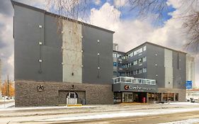 Comfort Inn & Suites Edmonton Exterior photo