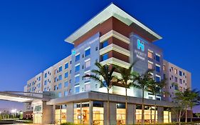 Hotel Hyatt House Fort Lauderdale Airport/Cruise Port à Dania Beach Exterior photo