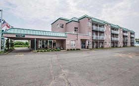 Quality Suites Sainte Anne de Beaupré Exterior photo