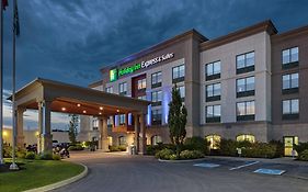 Holiday Inn Express & Suites - Belleville By Ihg Exterior photo