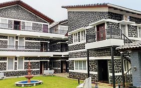 Hotel Le Yercaud Exterior photo