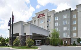 Hampton Inn & Suites Greensboro/Coliseum Area Exterior photo