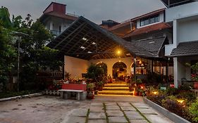 Hotel Treebo Vrindavan, 3 Km From Madikeri Fort Exterior photo