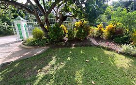 Hotel Marvey'S Place à Castries Exterior photo