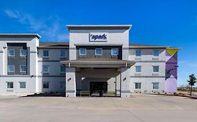 Hotel Spark By Hilton Midland South Exterior photo