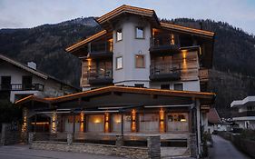 Hotel Viktoria & Landhaus Joggl Mayrhofen Exterior photo