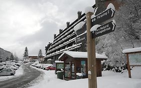 Hotel Yomo Patagonia à Arinsal Exterior photo