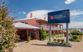 Motel The Henry Parkes Tenterfield Exterior photo