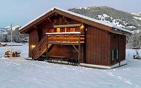 Alpenchalet Weidhaus Gstaad Mit Ferienwohnung-Studio-Stockbettzimmer Alle Wohneinheiten Separat Buchbar Exterior photo