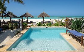 Beachfront Villa Thamani With Private Pool And Beach Zanzibarhouses Pwani Mchangani Exterior photo