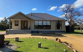 Aurora Cottages Bush Retreat Pomonal Exterior photo