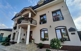 Aristocat Hotels Rasnov Exterior photo