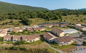 Park & Suites Village Gorges de l'Hérault-Cévennes Brissac Exterior photo