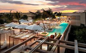 Hotel Motto By Hilton Tulum Exterior photo