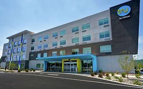 Hotel Tru By Hilton Denver, Pa Exterior photo