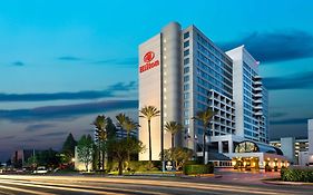 Hotel Hilton Woodland Hills/ Los Angeles Exterior photo