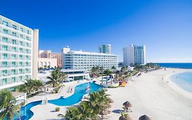 Hotel Krystal Cancún Exterior photo