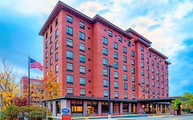 Hampton Inn & Suites Pittsburgh Downtown Exterior photo