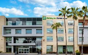 Holiday Inn Express & Suites - Glendale Downtown Exterior photo