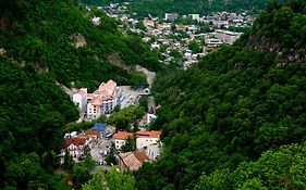 Borjomi Classic Hotel Exterior photo