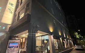 沐-湯宿溫泉行旅 Jiaoxi Exterior photo