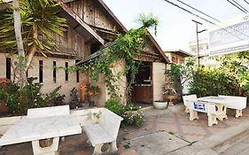 Sukhothai Guest House Exterior photo