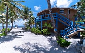 Hotel White Sands Cove à San Pedro  Exterior photo