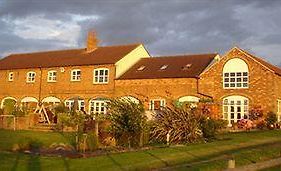 Hotel The Old Stables à Milton Keynes Exterior photo