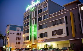 Alami Garden Hotel Shah Alam Exterior photo