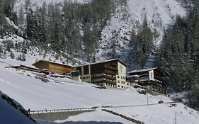 Bed and Breakfast Gastehaus Berghof Schopf à Längenfeld Exterior photo