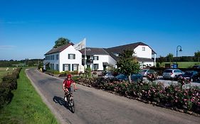 Hotel Gerardushoeve Heijenrath Exterior photo